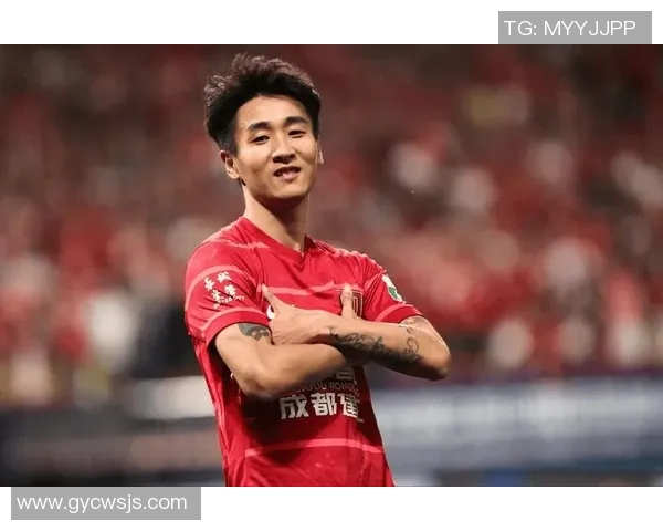 韦世豪精彩突破展现个人能力成功破门助力球队逆转胜利 韦世豪精彩突破展现个人能力成功破门助力球队逆转胜利