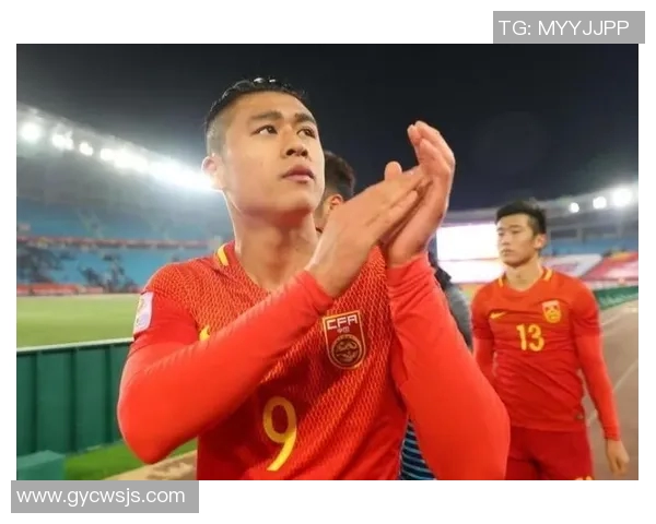 张玉宁凌空抽射精彩瞬间回顾展现中国足球新希望与激情 张玉宁凌空抽射精彩瞬间回顾展现中国足球新希望与激情